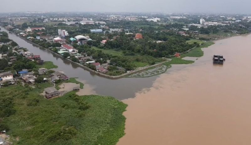 Fast 92.000 Hektar Land in den wichtigsten Flusseinzugsgebieten Thailands unter Wasser Fast 92.000 Hektar Land in den wichtigsten Flusseinzugsgebieten Thailands unter Wasser