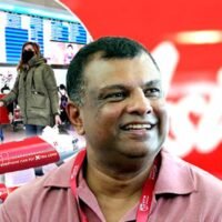 Herr Tony Fernandes, amtierender Chief Executive Officer von Thai Air Asia X, das plant, im Dezember Strecken zwischen Australien und Thailand zu fliegen
