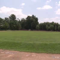 Thailändische Schule unter Beschuss, weil sie einen Fußballplatz in eine Golf Driving Range verwandelt hat