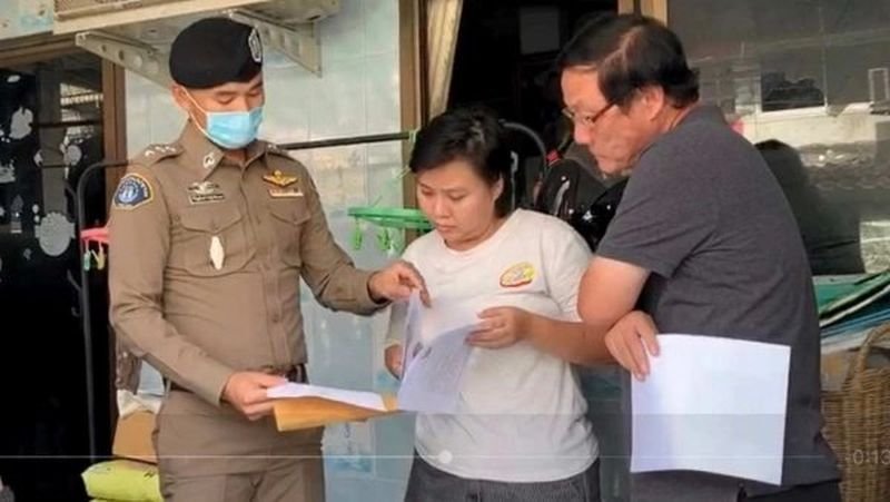 Todesurteil! Keine Gnade für Pflegemutter, die Kinder mit Bodenreinigern fütterte und dann auf Facebook Spenden sammelte Todesurteil! Keine Gnade für Pflegemutter, die Kinder mit Bodenreinigern fütterte und dann auf Facebook Spenden sammelte