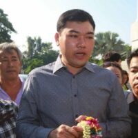 Senator Somchai Swangkarn forderte den Premierminister gestern auf, eine Untersuchung der vorzeitigen Freilassung des ehemaligen Abgeordneten der Demokratischen Partei, Khanchit Thapsuwan, anzuordnen