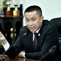 Verkehrsminister Saksayam Chidchob inspizierte kürzlich den Flughafen Suvarnabhumi, um seine Bereitschaft zu beurteilen, ankommende Reisende während der Hochsaison des Tourismus aufzunehmen
