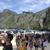 Die thailändische Tourismusbehörde hat sich für das nächste Jahr ein Ziel von fast 20 Millionen einreisenden Touristen gesetzt, etwa 50 % des Niveaus von 2019.