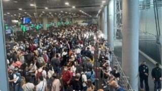 Mehr als 57.000 internationale Passagiere kamen gestern (11. November) am Flughafen Suvarnabhumi an, bestätigten lokale Einwanderungsbeamte gegenüber der lokalen Presse