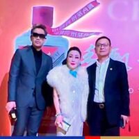 Anlässlich der historischen Teilnahme von Xi Jinping, dem Präsidenten der Volksrepublik China, am überaus wichtigen Apec-Gipfel 2022 hat sich China Moutai – ein Unternehmen, das Chinas führenden Premium Spirituosen Baijiu herstellt – im Auftrag von Guizhou Moutai mit King Power Group zusammengetan und organisiert das „China Moutai x King Power Charity Gala Dinner“, wobei der Erlös aus der Gala-Auktion an die Ramathibodi Foundation geht