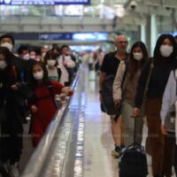 Das thailändische Gesundheitsministerium wird voraussichtlich eine Wiederbelebung der Covid-19 Screening Maßnahmen für internationale Reisende vorschlagen, mit zusätzlichen Schritten für Reisende aus China, wenn letzteres seine Grenzen wieder öffnet.