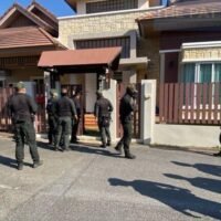 Die Untersuchung der Polizei von Pattaya zum Abbau des illegalen Netzwerks, das mit mehreren chinesischen Geschäftsleuten in Verbindung steht, hat einen weiteren chinesischen Verdächtigen gefunden, dessen Vermögen von über 70 Millionen Baht beschlagnahmt werden soll