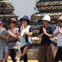 Paetongtarn Shinawatra, die Leiterin des Beratungsgremiums für Inklusion und Innovation von Pheu Thai und jüngste Tochter des ehemaligen Ministerpräsidenten Thaksin Shinawatra, rief nach einer von der Partei am 16. Dezember organisierten Brainstorming Sitzung zum Thema Tourismus auf Facebook auf