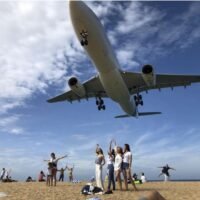 Die thailändische Tourismusbranche muss sich im nächsten Jahr auf Unsicherheiten aus der Innenpolitik und den Druck geopolitischer Konflikte inmitten eines stärkeren Wettbewerbs einstellen, der den öffentlichen und den privaten Sektor zur Zusammenarbeit zwingt