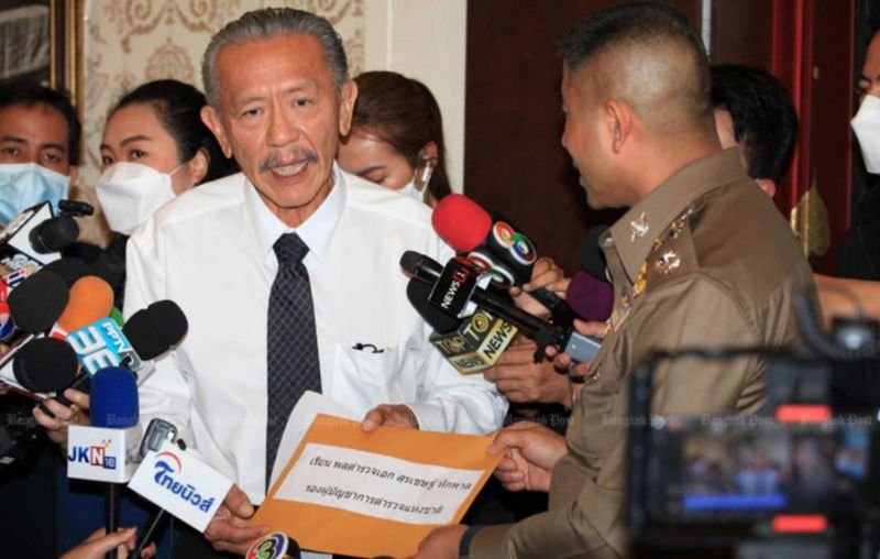 Eine Untersuchung der Korruption durch hochrangige Beamte der Einwanderungsbehörde (IB) hat eindeutige Beweise dafür ergeben, dass einige Beamte ausländischen Kriminellen helfen und sogar als Eigentümer von Stiftungen dienen, die Visa für chinesische Staatsangehörige arrangieren.