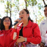 Die Vorsitzende der „Pheu Thai Family“, Paetongtarn Shinawatra, sagte am Sonntag, dass sie bereit sei, bei den Parlamentswahlen als Kandidatin der Partei für das Amt des Premierministers aufzutreten, und dass die Pheu Thai Partei nur mit Parteien zusammenarbeiten werde, die die Demokratie begrüßen.