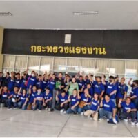 Im Rahmen eines im vergangenen Jahr zwischen Thailand und Südkorea abgeschlossenen Arbeitskooperationsabkommens ziehen mehr qualifizierte thailändische Arbeitnehmer für gut bezahlte Jobs nach Südkorea. Dazu gehören auch Schweißarbeiten bei Hyundai Heavy Industries, einer weltweit führenden Werft.