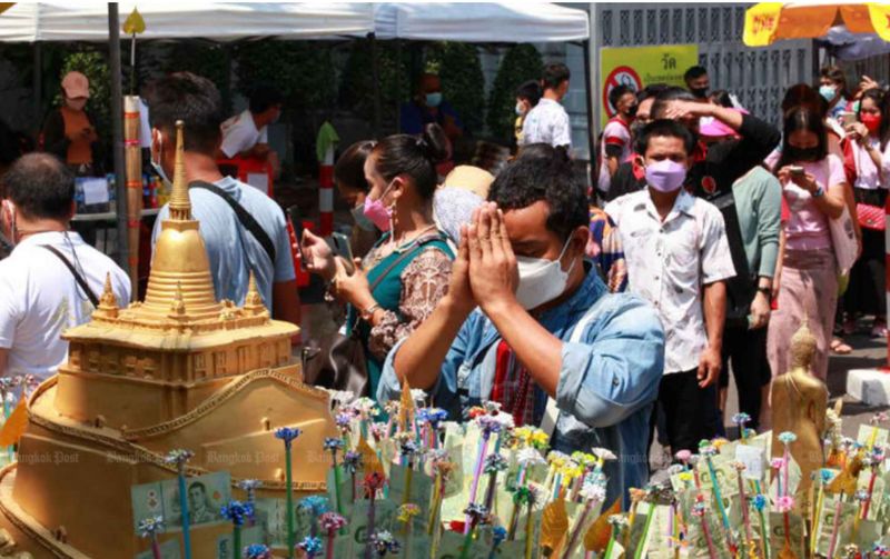 Die Abteilung für Kulturförderung hat sich mit der Bangkok Metropolitan Administration (BMA) und den wichtigen Tourismusprovinzen zusammengetan, um die traditionelle Art der Feier des Songkran Festivals zu fördern. Der Umzug erfolgt, nachdem Songkran von der Organisation der Vereinten Nationen für Erziehung, Wissenschaft und Kultur (Unesco) auf eine vorläufige Liste für die Anerkennung als immaterielles Kulturerbe gesetzt wurde