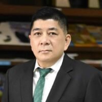 Rutchada Suriyakul Na Ayutya, der Leiter des Ministeriums für Nationalparks, Wildtiere und Pflanzenschutz, wurde am Freitag (3. Februar) von seiner Funktion entlassen. Der ständige Sekretär des Ministeriums für natürliche Ressourcen und Umwelt, Jatuporn Buruspat, gab bekannt, dass die Entlassung den Weg für eine transparente Untersuchung der Anschuldigungen gegen Herrn Rutchada ebnet.