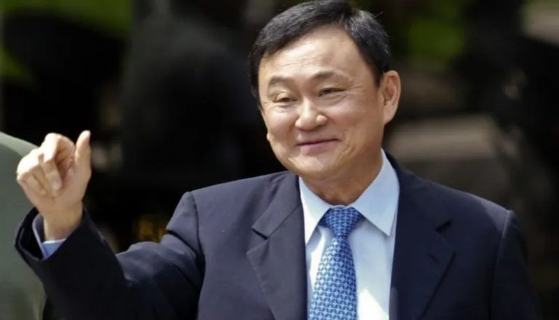 Der ehemalige Premierminister Thaksin Shinawatra wird mit ziemlicher Sicherheit hinter Gitter gebracht und einem Gerichtsverfahren unterzogen, wenn er aus dem Selbstexil in Übersee nach Hause zurückkehrt, bestätigte der ehemalige Abgeordnete Nipit Intarasombat am Wochenende.