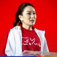 Die jüngste Tochter des ehemaligen Ministerpräsidenten Thaksin Shinawatra war laut einer Umfrage die mit Abstand beliebteste Kandidatin für das Amt des Premierministers unter den Wählern in der Vorzeigeprovinz Korat. Paetongtarn Shinawatra ließ die Vorsitzende der Move Forward Partei Pita Limjaroenrat und Premierminister Prayuth Chan o-cha im Staub, wie die Umfrage des National Institute of Development Administration ( Nida ) ergab.