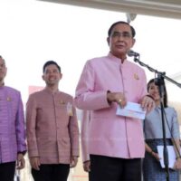 Premierminister Prayuth Chan o-cha bestand am Dienstag darauf, dass er nicht in der Lage sei, den Senat dahingehend zu beeinflussen, dass er seine Bewerbung um die Fortsetzung des Amtes des Premierministers nach den nächsten Wahlen unterstützt. Er sprach, nachdem einige Senatoren angedeutet hatten, dass sie für ihn stimmen würden, um bei den nächsten Wahlen für eine weitere Amtszeit als Premierminister zurückzukehren.