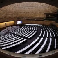 Ein königliches Dekret zur Auflösung des Repräsentantenhauses ist nun bereit für den thailändischen Premierminister Prayuth Chan o-cha, um Seiner Majestät dem König die Ankündigung eines königlichen Befehls vorzulegen, ohne dass eine Genehmigung des Kabinetts erforderlich ist, sagte der stellvertretende Premierminister Wissanu Krea-ngam gestern am Donnerstag.