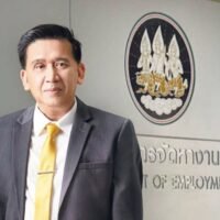 Das Arbeitsministerium gibt die Ergebnisse der Säuberung von Wanderarbeitern bekannt, die thailändische Arbeitsplätze im Geschäftsjahr 2023 an sich gerissen haben. Mehr als 200.000 Fälle wurden untersucht und 1.550 Täter gefunden, davon 883 Täter, die 883 Stellen in thailändischen Berufen erbeuteten.