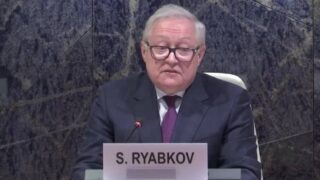 Der stellvertretende russische Außenminister Sergej Rjabkow sagte am Donnerstag, dass Russland nicht das erste Land sein werde, das ein Nukleargerät testet, nachdem Moskau den Atomwaffenkontrollvertrag New START mit den Vereinigten Staaten ausgesetzt hat.