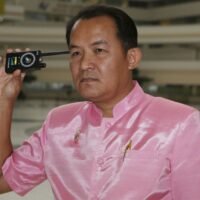 Der politische Aktivist Srisuwan Janya wird heute am Montag (10. April) bei der Wahlkommission (EC) eine Petition einreichen, um zu prüfen, ob die Politik der Pheu Thai Partei, 10.000 Baht in „digitalem Geld“ an alle ab 16 Jahren zu verschenken, gegen das Wahlgesetz verstößt.