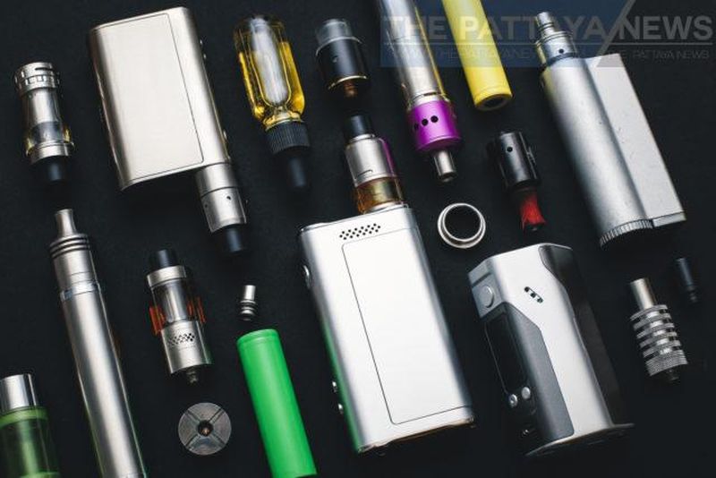 Die End Cigarette Smoke Thailand (ECST) Group zitierte die Initiative Englands, kostenlose Vaping-Kits zu verteilen, und nannte dies einen effektiven Weg, um das Leben von Rauchern zu retten und Kinder am Zugang zu E-Zigaretten zu hindern. Die End Cigarette Smoke Thailand (ECST) Group zitierte die Initiative Englands, kostenlose Vaping-Kits zu verteilen, und nannte dies einen effektiven Weg, um das Leben von Rauchern zu retten und Kinder am Zugang zu E-Zigaretten zu hindern.