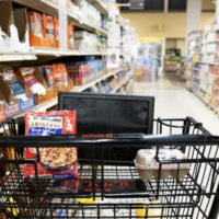 Die Bhumjaithai Partei plant, eine 40-Baht Tageskarte für öffentliche Verkehrsmittel anzubieten, die auf Bangkoks elektrische Zugstrecken gültig wäre, um das Pendeln für die Einwohner der Hauptstadt zu angenehmer zu machen, so der Wahlleiter der Partei für Bangkok, Buddhipongse Punnakanta.