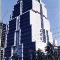 Während das Robot Building in Bangkok umgestaltet wird, ändern sich Einstellungen und Gesetze, um kulturelle Wahrzeichen zu bewahren. Das Robotergebäude an der Sathon Road ist ein Superheld aus Kindertagen, der zum Leben erwacht.