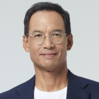 Der Parteivorsitzende von Chart Pattana Kla, Korn Chatikavanij, sagte, dass die Partei die Move Forward Partei nie kontaktiert habe, um ihrer Koalitionsregierung beizutreten, da die Partei nur zwei Sitze im Repräsentantenhaus gewonnen habe und nicht in der Lage sei, zu verhandeln. Er hat sich auch darüber beschwert, dass er von beiden Seiten der politischen Spaltung und heftiger Kritik ausgesetzt war, die sich auch auf seine Familie und seine Angehörigen ausgewirkt hat.