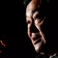 Thailands einflussreicher ehemaliger Ministerpräsident Thaksin Shinawatra lobte am Dienstag (16. Mai) die Wahlsiegerin Move Forward Partei dafür, dass sie Social-Media Kampagnen meistere, und sagte, alternde Armeegeneräle, die für jahrelange Unruhen von zentraler Bedeutung waren, sollten in Würde in den Ruhestand gehen.