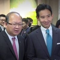 Der Verband der thailändischen Industrie (FTI) wird der neuen Regierung einen Fünf-Punkte Vorschlag, einschließlich des neuen Mindestlohns und der Energiegebühren, zur dringenden Prüfung vorlegen. Der Schritt der FTI folgt auf ein Treffen gestern (Dienstag) zwischen Führungskräften der FTI unter der Leitung ihres Vorsitzenden Kriengkrai Thiennukul und wichtigen Mitgliedern der Move Forward Partei unter der Leitung von Pita Limjaroenrat.