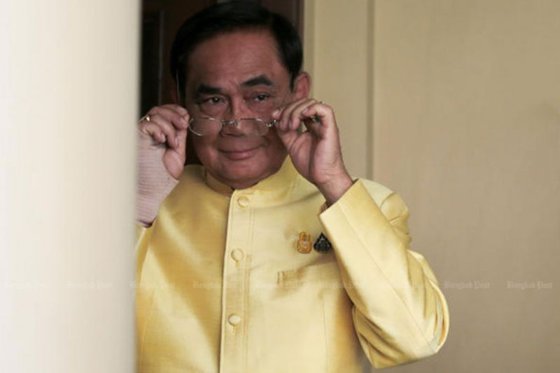 Premierminister Prayuth Chan o-cha versicherte dem Land am Dienstag einen reibungslosen Übergang von der Übergangsregierung zur neuen Regierung und fügte hinzu, dass während des Prozesses umfangreiche Maßnahmen zur Stützung der Wirtschaft durchgeführt würden.<br /> Premierminister Prayuth Chan o-cha versicherte dem Land am Dienstag einen reibungslosen Übergang von der Übergangsregierung zur neuen Regierung und fügte hinzu, dass während des Prozesses umfangreiche Maßnahmen zur Stützung der Wirtschaft durchgeführt würden. „Da das Land vorankommen muss, müssen wir weiter daran arbeiten, uns um die Menschen zu kümmern, während wir noch auf die neue Regierung warten“, sagte General Prayuth.