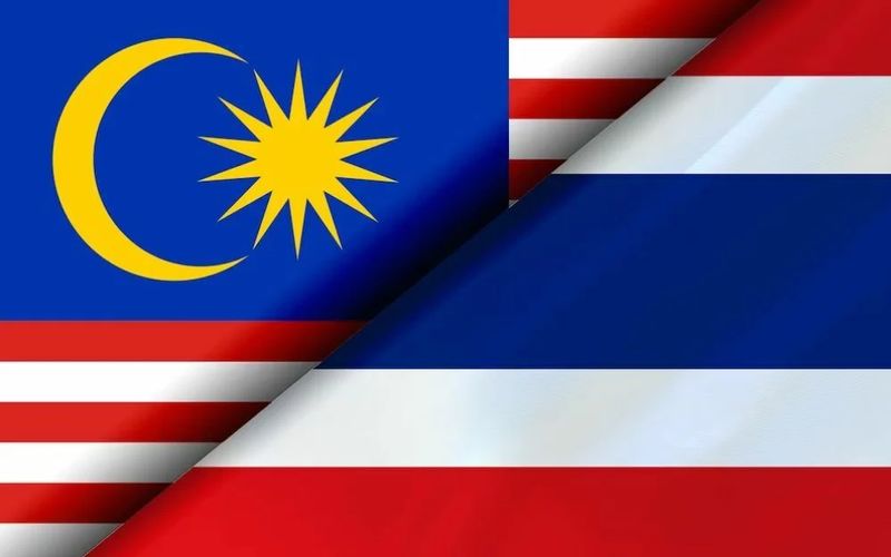 Nach einer Vereinbarung zwischen den beiden Ländern Thailand und Malaysia zur Stärkung ihrer Beziehungen soll eine neue Straße gebaut werden, die den thailändischen Grenzkontrollpunkt Sadao in Songkhla mit der malaysischen Stadt Bukit Kayu Hitam im Bundesstaat Kedah verbindet.