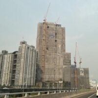 Der geldpolitische Ausschuss der Bank of Thailand (BoT) erwartete ein anhaltendes Wirtschaftswachstum mit einigen Aufwärtsrisiken, da er letzten Monat zum sechsten Mal in Folge den Leitzins anhob, wie aus dem Sitzungsprotokoll am Mittwoch hervorging. Am 31. Mai stimmte der Ausschuss einstimmig dafür, den Ein-Tages Rückkaufsatz um einen Viertelpunkt auf 2,00 % zu erhöhen, und verwies dabei auf die erhöhte Kerninflation.