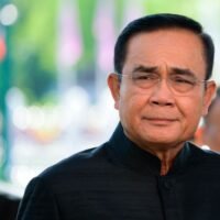 Thailands geschäftsführender Premierminister Prayuth Chan o-cha hat eine friedliche und schnelle Bildung einer neuen Regierung gefordert. Auf die Frage, ob er sich um eine weitere Amtszeit als Premierminister bewerben werde, wenn er die Unterstützung von Abgeordneten und Senatoren erhalte, besteht Prayuth Chan o-cha darauf, dass er dies nicht tun werde. "NEIN. Gar nicht", betonte er.
