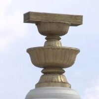 Die Verfassung sollte geändert werden, um die Demokratie zu schützen und um es unmöglich zu machen, einen Putsch zum Sturz der Verfassung zu organisieren, wobei die Gerichte verpflichtet sind, die demokratische Herrschaft zu schützen.