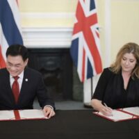 Thailand und das Vereinigte Königreich wollen ihre wirtschaftlichen Beziehungen stärken, nachdem sich der giftige Staub des Brexits gelegt hat. Angesichts der bevorstehenden Sitzung des Gemeinsamen Wirtschafts- und Handelsausschusses (JETCO) im November dieses Jahres geht man davon aus, dass beide Länder bereit sind, ihre Beziehungen zu einer potenziellen strategischen Wirtschaftspartnerschaft auszubauen.