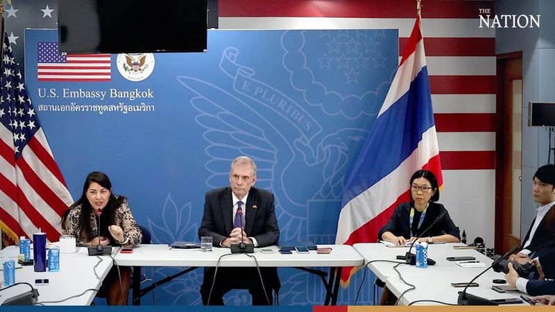 US-Botschafter Robert F. Godec gab bekannt, dass die USA einen Arbeitsplan ausgearbeitet haben, der sich auf Handel und Investitionen konzentriert, und betonte, dass sein Land bereit sei, mit der neuen thailändischen Regierung zusammenzuarbeiten, unabhängig von der politischen Partei, aus der sie besteht.