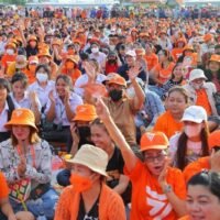 Das politische Fiasko von Donnerstag, bei dem es Pita Limjaroenrat nicht gelang, Premierminister zu werden, obwohl seine Partei bei den Parlamentswahlen die meisten Stimmen gewann, hat Thailands Tourismussektor in Bedrängnis gebracht.