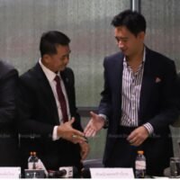 Move Forward und Pheu Thai scheinen eine einheitliche Front aufzustellen, aber in Wirklichkeit warten „Dolche darauf, gezogen zu werden“ – Die Demokraten müssen sorgfältig darüber nachdenken, welche Richtung sie einschlagen sollen, wenn sie überleben und ihr Schicksal ändern wollen