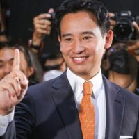 Der Parteivorsitzende und Premierministerkandidat von Move Forward, Pita Limjaroenrat, verfügt über Vermögenswerte im Wert von etwa 85 Millionen Baht und Schulden in Höhe von etwa 20 Millionen Baht, wie der Nationalen Antikorruptionskommission (NACC) am 20. März nach Ablauf seiner vierjährigen Amtszeit als Mitglied des Parlaments mitgeteilt wurde.
