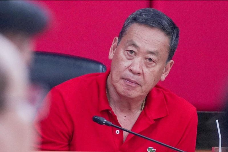 Srettha Thavisin, ein Premierminister Kandidat der Pheu Thai Partei, hat sich gegen die „unsinnigen“ Spekulationen geäußert, dass die Pheu Thai Partei mit der Palang Pracharath Partei (PPRP) zusammenarbeiten würde, um eine neue Regierung zu bilden. Srettha Thavisin, ein Premierminister Kandidat der Pheu Thai Partei, hat sich gegen die „unsinnigen“ Spekulationen geäußert, dass die Pheu Thai Partei mit der Palang Pracharath Partei (PPRP) zusammenarbeiten würde, um eine neue Regierung zu bilden.