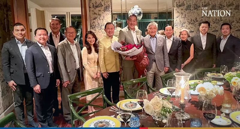 Premierminister Srettha Thavisin hielt gestern am Dienstag (29. August) ein informelles Treffen mit Spitzenmanagern namhafter Unternehmen ab, um zu besprechen, wie die Regierung und der Unternehmenssektor dazu beitragen können, die Wirtschaft des Landes anzukurbeln und ein günstiges Geschäfts- und Investitionsumfeld zu schaffen.