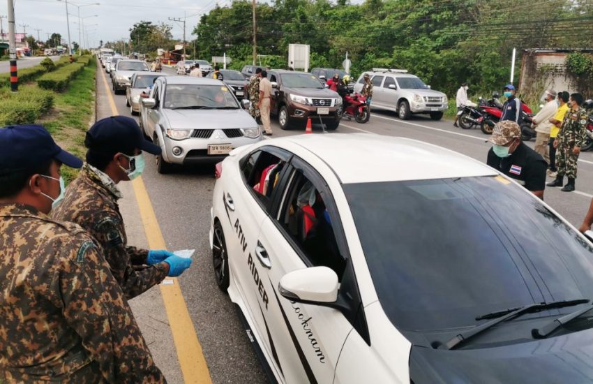 Die thailändischen Behörden haben thailändische Autofahrer aufgefordert, ihre Strafzettel bis zum 1. April 2024 zu bezahlen. Wer 30 Tage lang mit seinen Zahlungen im Rückstand bleibt, wird mit einer Geldstrafe von 2.000 Baht belegt und erhält eine Kürzung seines Fahrzeugs Die thailändischen Behörden haben thailändische Autofahrer aufgefordert, ihre Strafzettel bis zum 1. April 2024 zu bezahlen. Wer 30 Tage lang mit seinen Zahlungen im Rückstand bleibt, wird mit einer Geldstrafe von 2.000 Baht belegt und erhält eine Kürzung seines Fahrzeugs