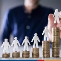 Die von der Pheu Thai Regierung geführte Regierung beabsichtigt, ihr Wahlversprechen einzuhalten und den Mindestlohn innerhalb von vier Jahren von derzeit 328 bis 354 Baht pro Tag, der im Oktober 2022 eingeführt wurde, auf 600 Baht anzuheben.