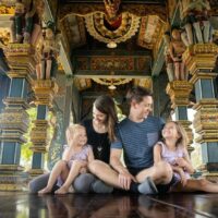 Die Beliebtheit Thailands als bevorzugter Wohnort für Expatriates und Fernarbeiter nimmt zu. Nach Angaben des Arbeitsministeriums und von Colliers Thailand gab es im ersten Quartal dieses Jahres 156.596 Expatriates, von denen mehr als die Hälfte in Bangkok ansässig war.
