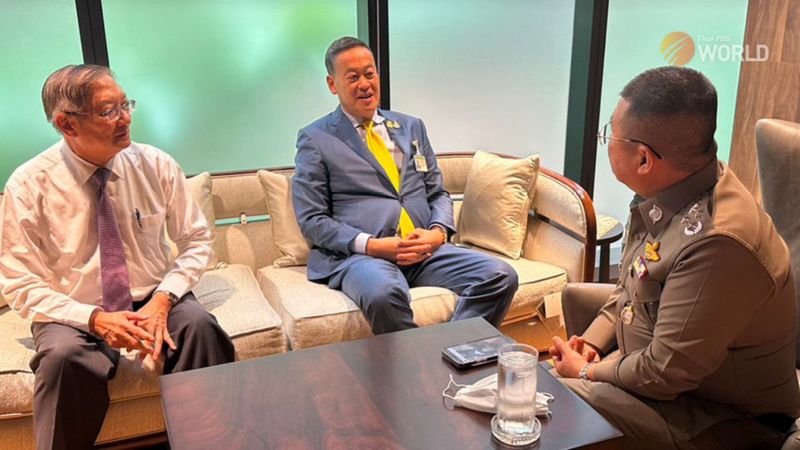 Die Schießerei in der Provinz Nakhon Pathom letzte Woche, bei der ein Straßenpolizist getötet wurde, sei inakzeptabel und überschreite alle Erwartungen, sagte Premierminister Srettha Thavisin heute (Dienstag).<br /> Srettha lud den nationalen Polizeikommissar Polizeigeneral Damrongsak Kittipraphat ein, ihn über den Vorfall und den Fortschritt der Ermittlungen zu informieren. Die Schießerei in der Provinz Nakhon Pathom letzte Woche, bei der ein Straßenpolizist getötet wurde, sei inakzeptabel und überschreite alle Erwartungen, sagte Premierminister Srettha Thavisin heute (Dienstag). Srettha lud den nationalen Polizeikommissar Polizeigeneral Damrongsak Kittipraphat ein, ihn über den Vorfall und den Fortschritt der Ermittlungen zu informieren.