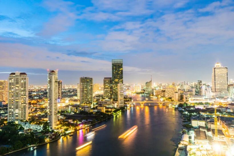 Planen oder denken Sie über einen Umzug nach Thailand nach? Thailand ist eines der beliebtesten Reiseziele für Expats, und das aus vielen Gründen. Hier können Sie das ganze Jahr über sonniges Wetter und Zugang zu modernen Annehmlichkeiten zu einem erschwinglichen Preis genießen. Planen oder denken Sie über einen Umzug nach Thailand nach? Thailand ist eines der beliebtesten Reiseziele für Expats, und das aus vielen Gründen. Hier können Sie das ganze Jahr über sonniges Wetter und Zugang zu modernen Annehmlichkeiten zu einem erschwinglichen Preis genießen.