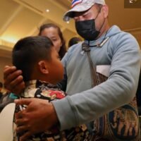 Nach den Angaben des Premierministers wurden bei den Gewalttaten zwischen Israel und der Hamas vier weitere thailändische Staatsangehörige getötet, wodurch sich die Zahl der Todesopfer in Thailand auf 28 erhöhte. 16 wurden verletzt und 17 weitere wurden als Geiseln festgehalten.