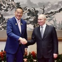 Chinesische Unternehmen seien daran interessiert, in biozirkuläre und grüne (BCG) Wirtschaftsentwicklungsprojekte sowie in erneuerbare Energien, Elektrofahrzeuge (EV) und Verkehrsinfrastrukturprojekte zu investieren, sagte Premierministerin Srettha Thavisin gestern am Dienstag.